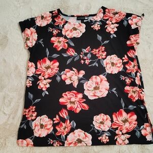 5 /$25 Antthony Black Top with Red Floral Design